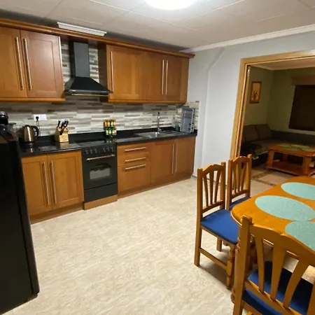 בית נופש View, Relaxed *